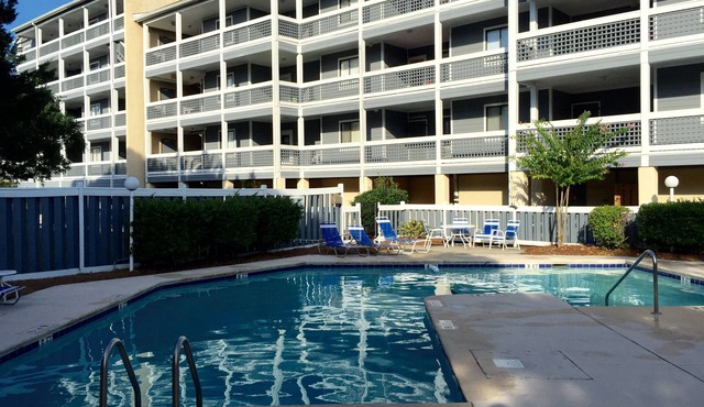 Modern, Completely Renovated 2 bdrm 2 bath Ocean View