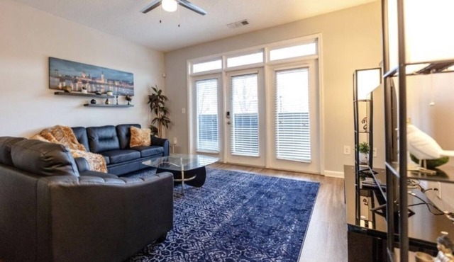 Modern Condo at Perimeter