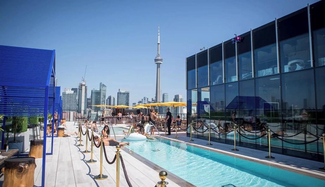 Modern Condo located in Downtown Toronto