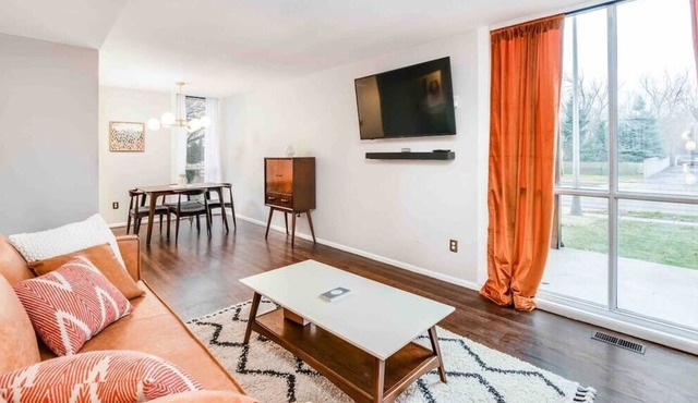 Modern Condo Near B · Interior Designer's Modern Condo Near Beaumont