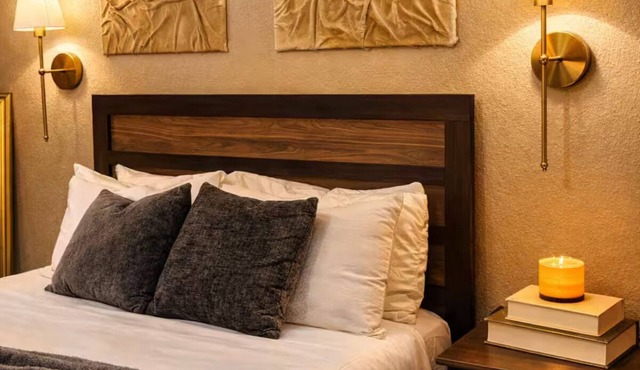 Modern Condo Prime Area | Beale St + Gated Parking
