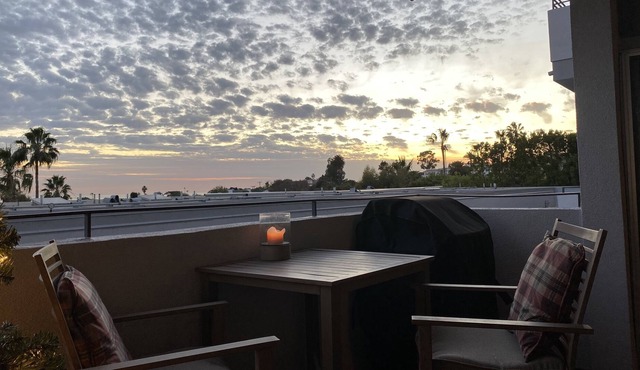 Modern Condo with Balcony Ocean Views in Desirable Pacific Palisades