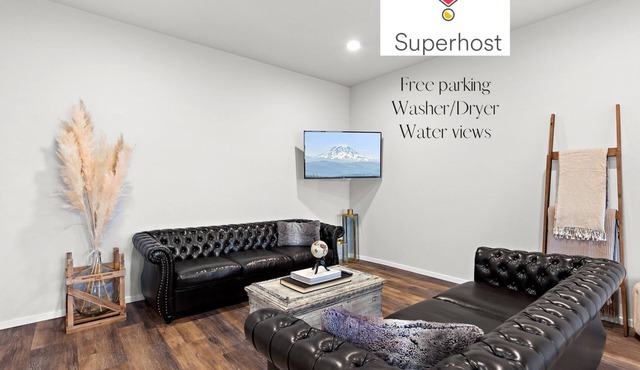 Modern Condo with City Views | Walk to Tacoma Dome | Reserved Parking