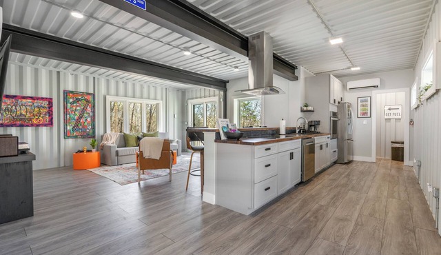 Modern Container Stay with Sauna and Bike Garage