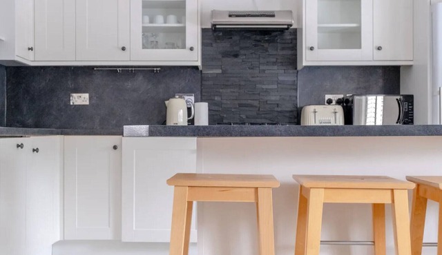 Modern & Cosy 2BR APT next to Clapham Common!