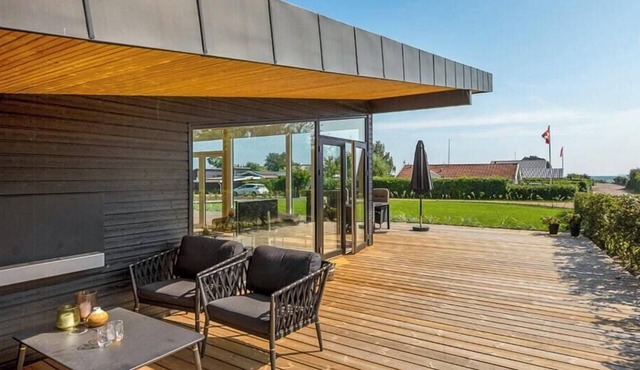 Modern cottage near Binderup Beach