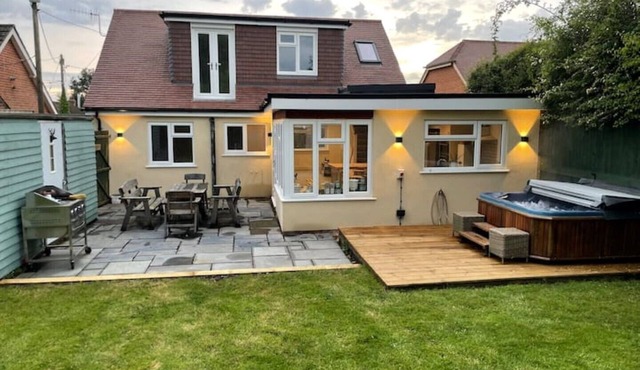 Modern cottage on edge of New Forest