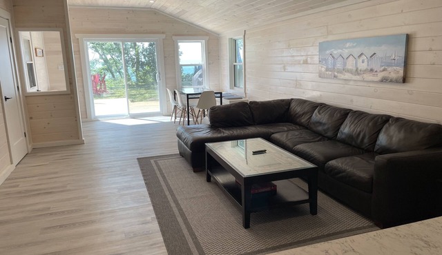Modern Cottage on the Water - Newly Renovated!