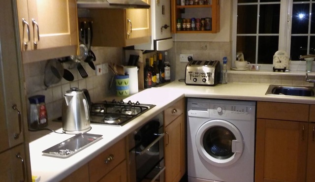 Modern cottage style house close to Wincanton town centre.