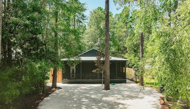 Modern Cottage close to Grayton Beach, Seaside and Watercolor.