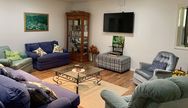 Modern Cottage with Big Comfort--Centrally Located in Hattiesburg