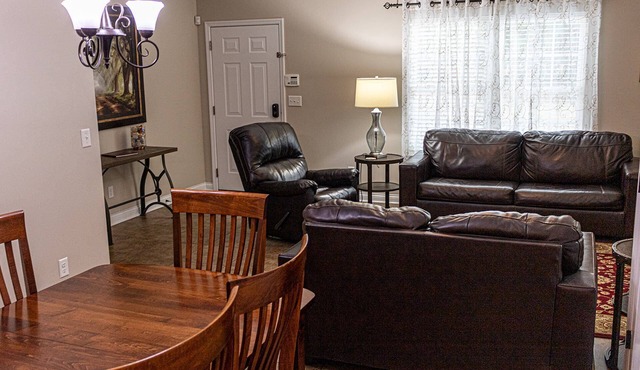 Modern Country Getaway - Surprise View of Rock City - Outside Relaxation-Spacious Townhome-Fire Pit