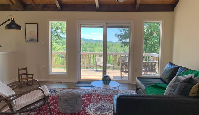 Modern Country House on the Shenandoah River