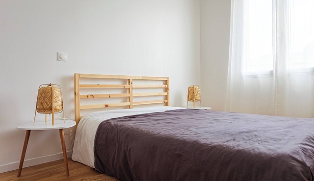 Modern country house - sleeps 8/10 - heated pool