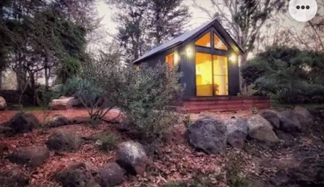 Modern country retreat, a great place to relax & enjoy the Mount