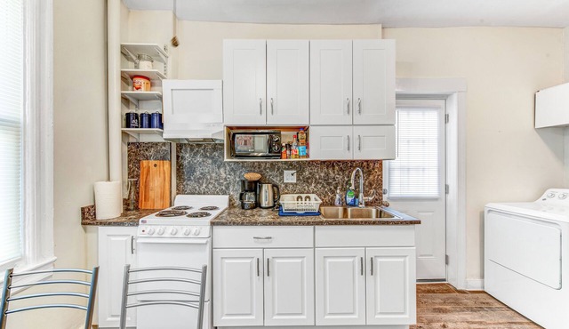 Modern & Cozy 2-bed apt close to NYC