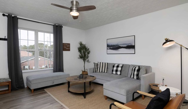 Modern Cozy 2 BR Farmhouse style Townhome with Two Private Baths