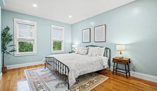 Modern Cozy 3BR-2BA Apt Near T
