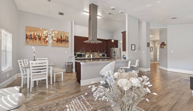 Modern Cozy 4BR House Stafford.Houston