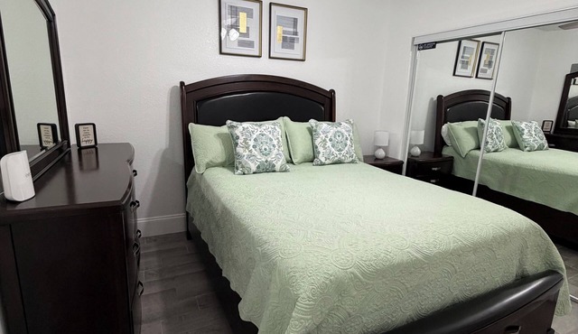 Modern & Cozy Apartment Near Everything You Need!