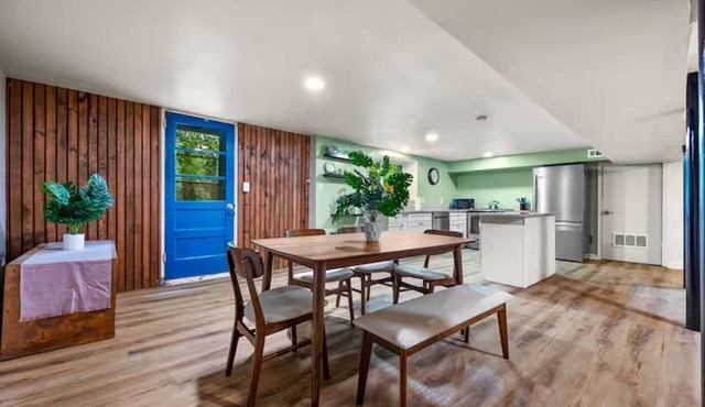 Modern & Cozy Basement Apartment Minutes to Duluth
