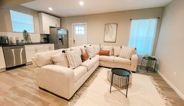 MODERN & COZY CONCORD ESCAPE 2BR/1BTH APT