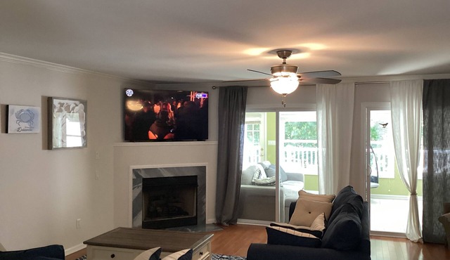 Modern cozy home, Shared Pool,DE beaches