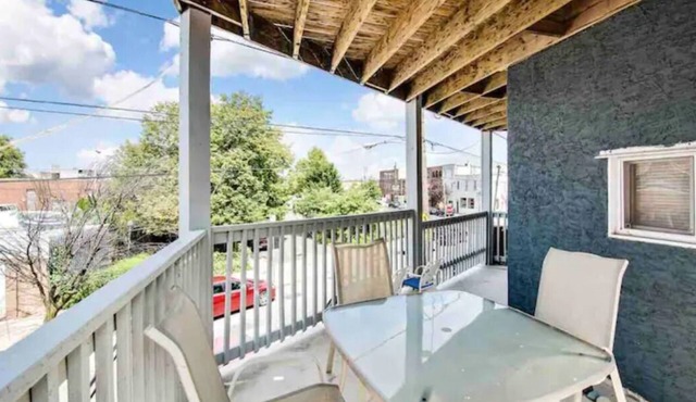 Modern Cozy Huge Balcony in Heart of Passyunk
