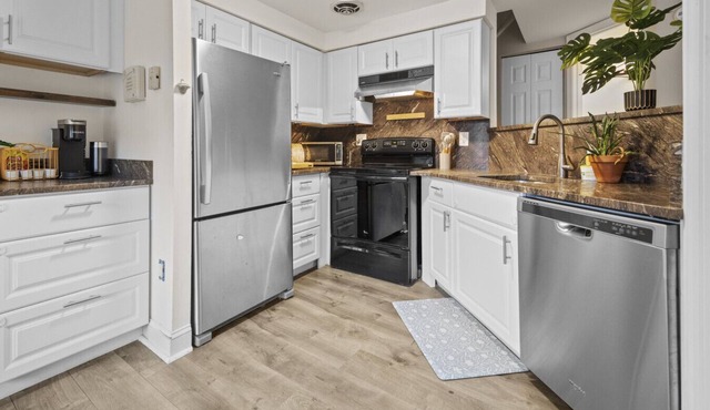 Modern & Cozy | Kid Friendly