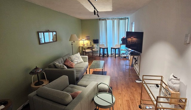 Modern & Cozy Studio in Toronto