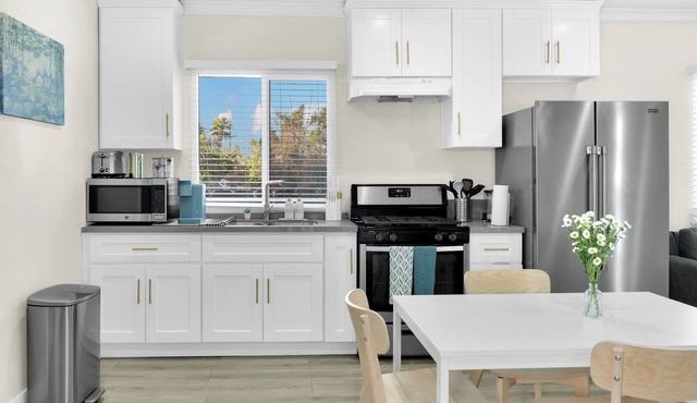 Modern Cozy Stylish Home AC W/D Parking - 3 minutes to Balboa Park