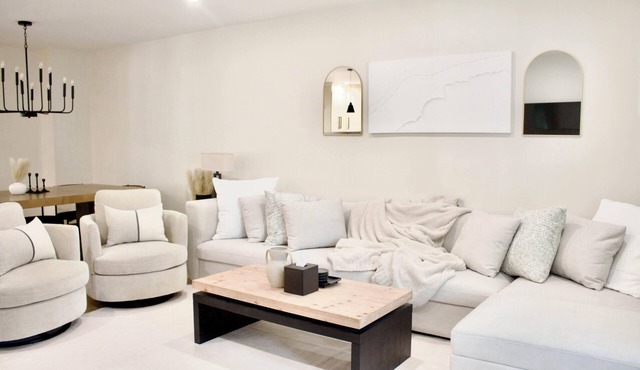 Modern Creekside Lakehouse