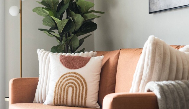 Modern Crystal City Retreat | Near D.C. Landmarks, Amazon HQ2 & Metro Access