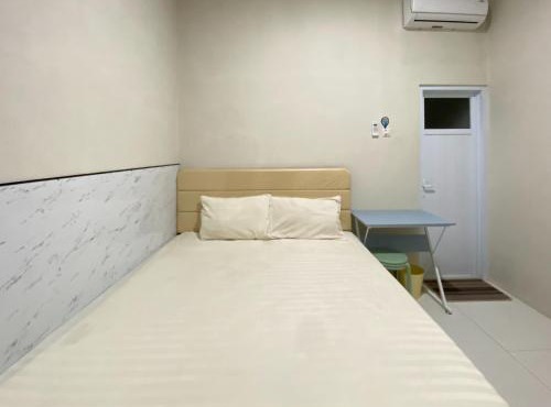 Modern D Kost RedPartner near Roxy Mall Jember