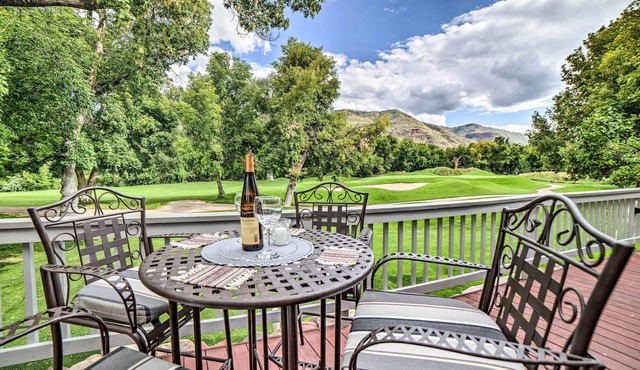 Modern Dalton Ranch Golf Club Home w/Mtn View