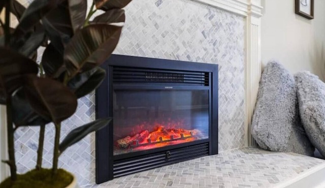 Modern Decor Centrally located Huge fenced in yard Pets welcome Fireplace Grill