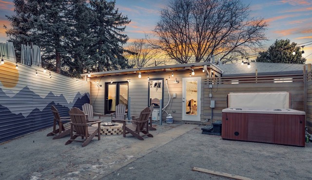 Modern Denver Getaway: Hot Tub, Fire Pit, King Bed