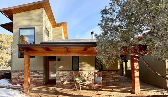 Modern Desert Casita in Glorieta