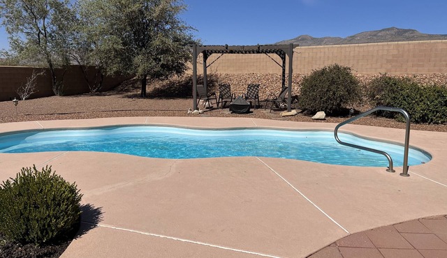 Modern Desert Oasis with heated pool, hot tub and game room