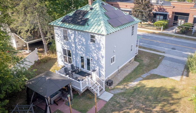 Modern Downtown 12ppl Hot Tub Fire Pit Games