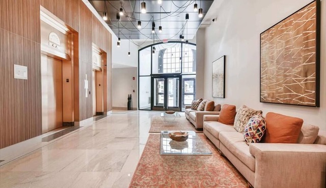 Modern Downtown 1BR | Work Desk+WiFi | near Beacon Hill