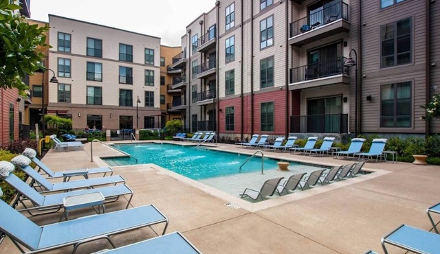 Modern Downtown Apartment Near UAB