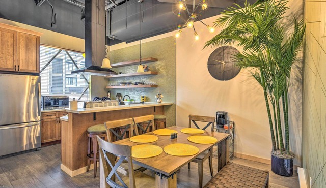 Modern Downtown Apt - Walk to Parks + Cafes!