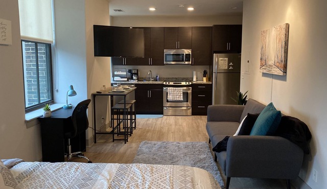 Modern Downtown Studio Apartment with Rooftop Pool