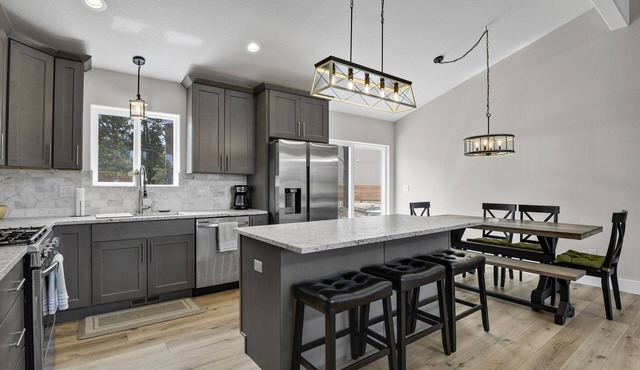 Modern Due Southwest