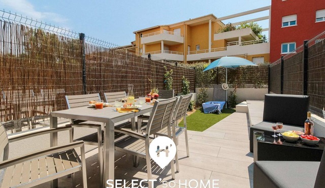 Modern duplex with pool and garden, for 6 in Bormes-les-Mimosas