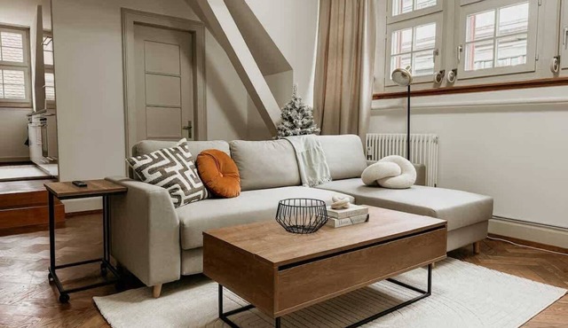 “Modern Duplex in the City Center”