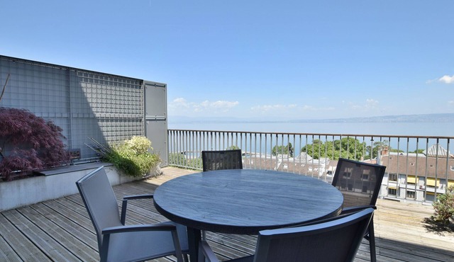 Modern duplex, panoramic view - 6 guests in Évian-les-Bains