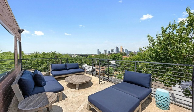 Modern Eastside Home + Rooftop Deck - Valerie!