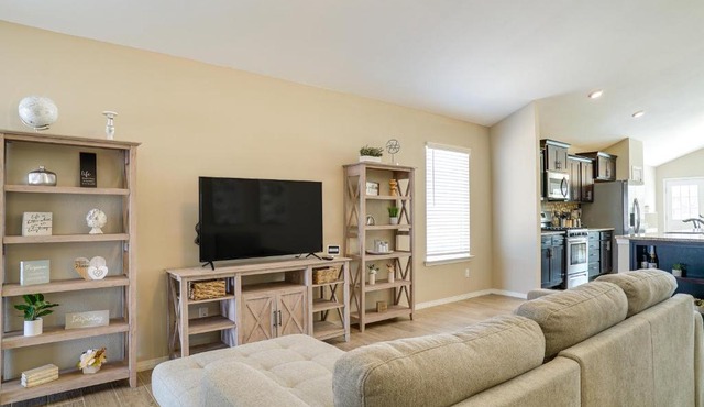 Modern El Paso Getaway with Patio and Backyard!